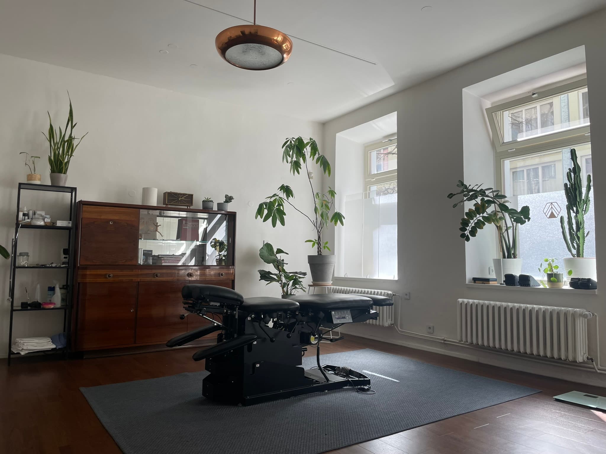 Roots Health Clinic